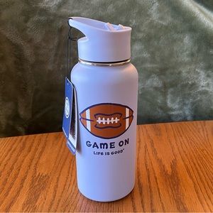 NWT Life is Good 32 oz. Game On Water Bottle